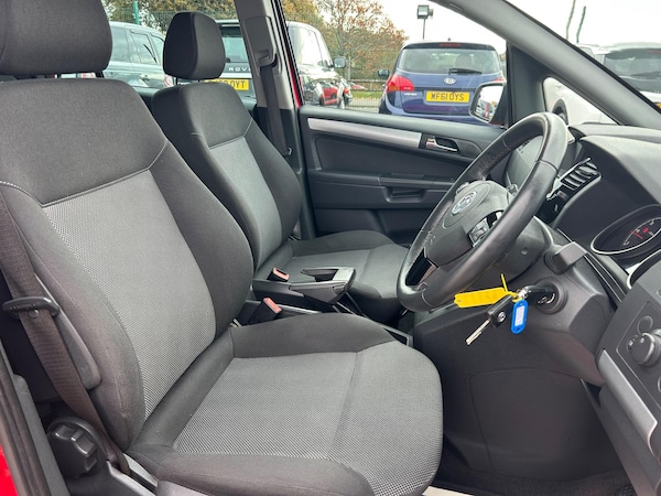 Used Vauxhall Zafira 2014 for sale - 76282777: Photo 2