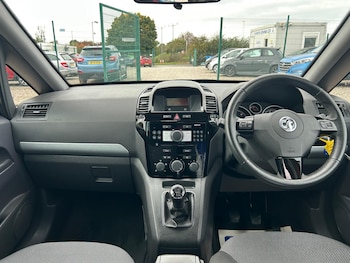 Used Vauxhall Zafira 2014 for sale - 76282777: Photo 4