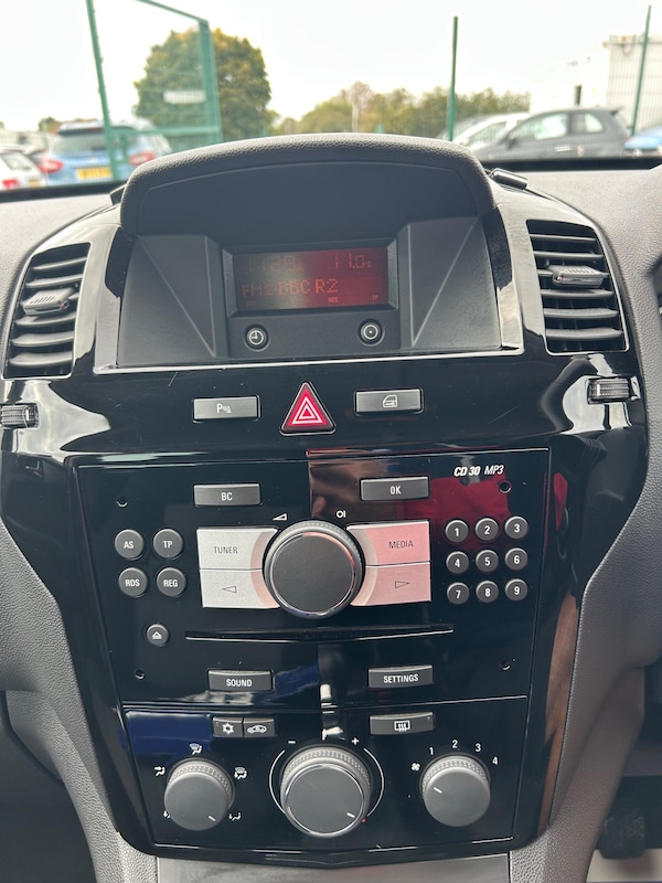 Used Vauxhall Zafira 2014 for sale - 76282777: Photo 5