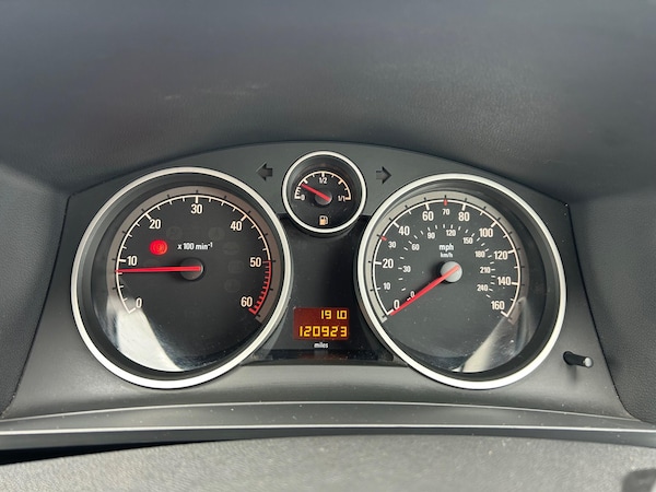 Used Vauxhall Zafira 2014 for sale - 76282777: Photo 6