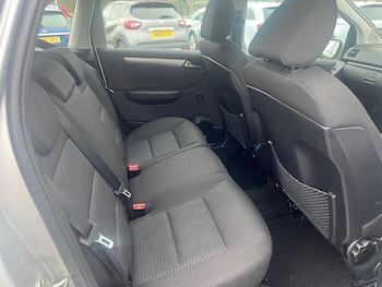 2011 (11) - 1.5 B160 SE CVT 5dr