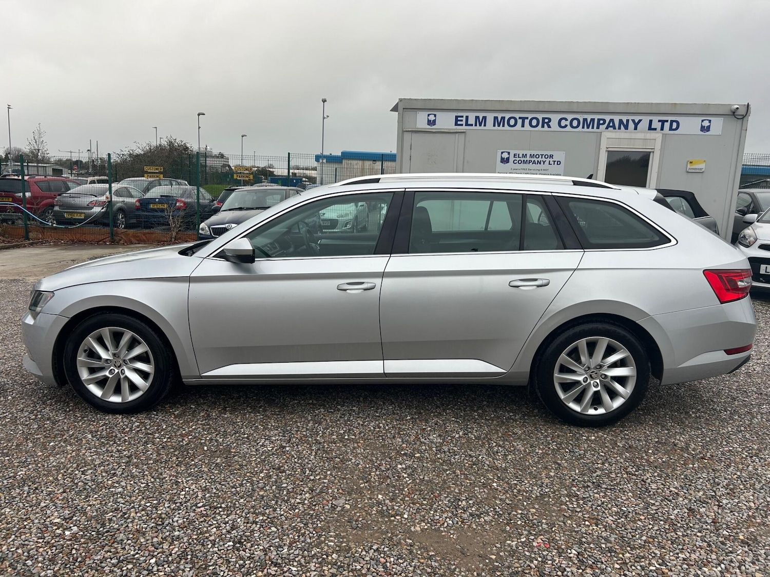 Used Skoda Superb 2019 for sale - 76613145: Photo 11