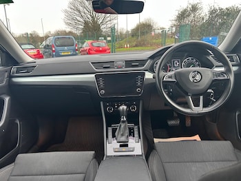 Used Skoda Superb 2019 for sale - 76613145: Photo