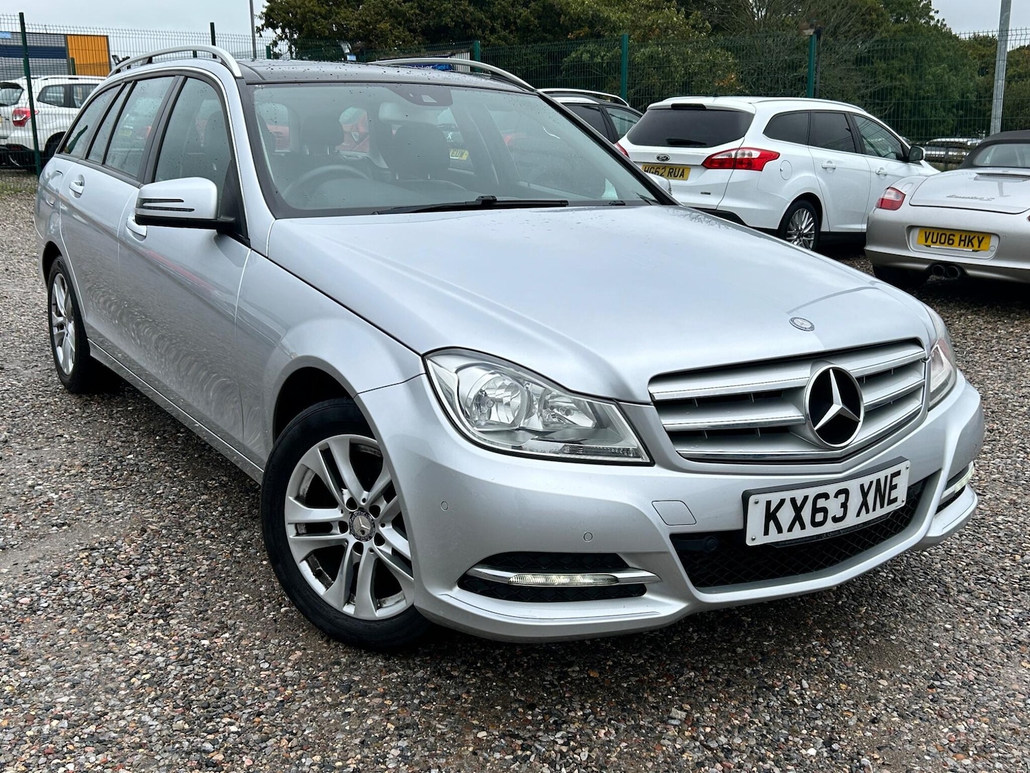 Used Mercedes-Benz C Class 2014 for sale - 75949555: Photo 1