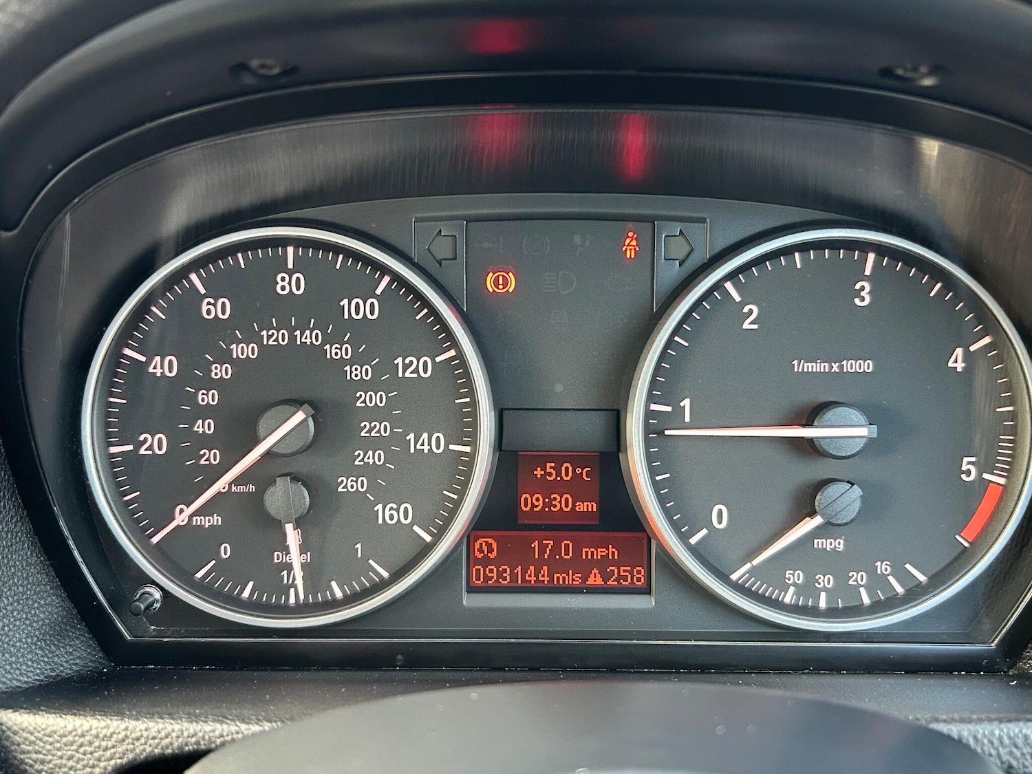 Used BMW 3 Series 2011 for sale - 77017059: Photo 4