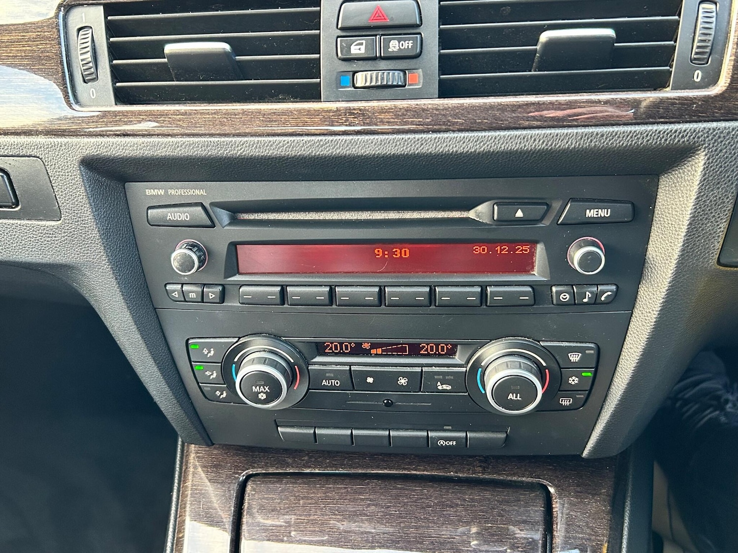 Used BMW 3 Series 2011 for sale - 77017059: Photo 6