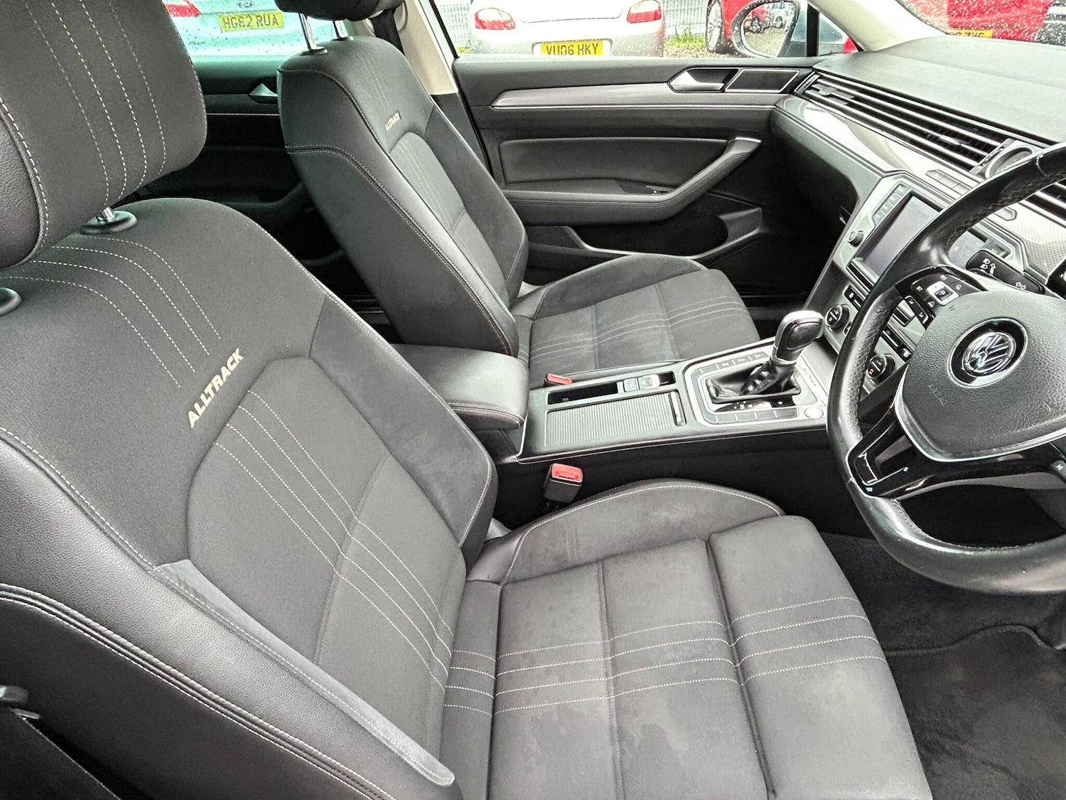 Used Volkswagen Passat 2016 for sale - 76012132: Photo 2