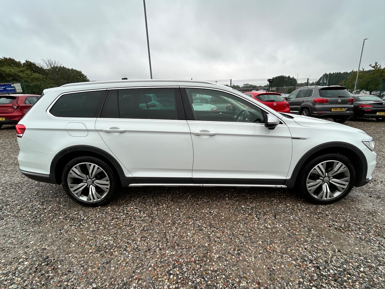 Used Volkswagen Passat 2016 for sale - 76012132: Photo 9