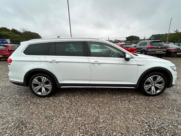 Used Volkswagen Passat 2016 for sale - 76012132: Photo 9