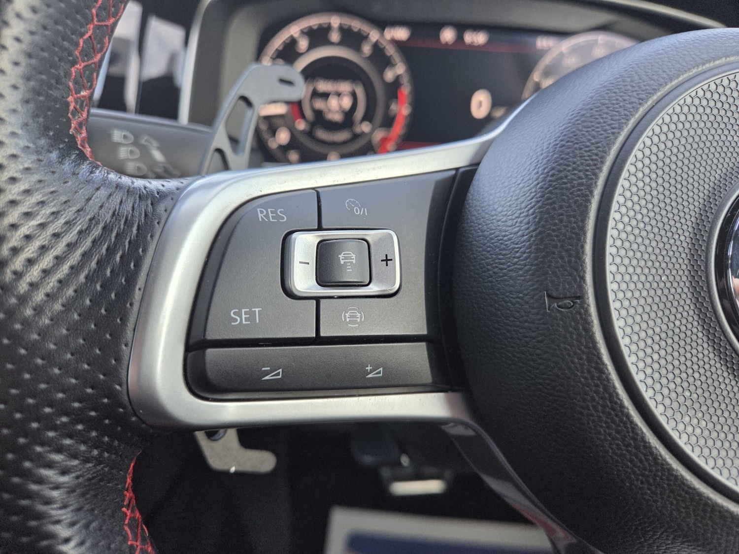 Used Volkswagen Golf 2020 for sale - 77427643: Photo 24