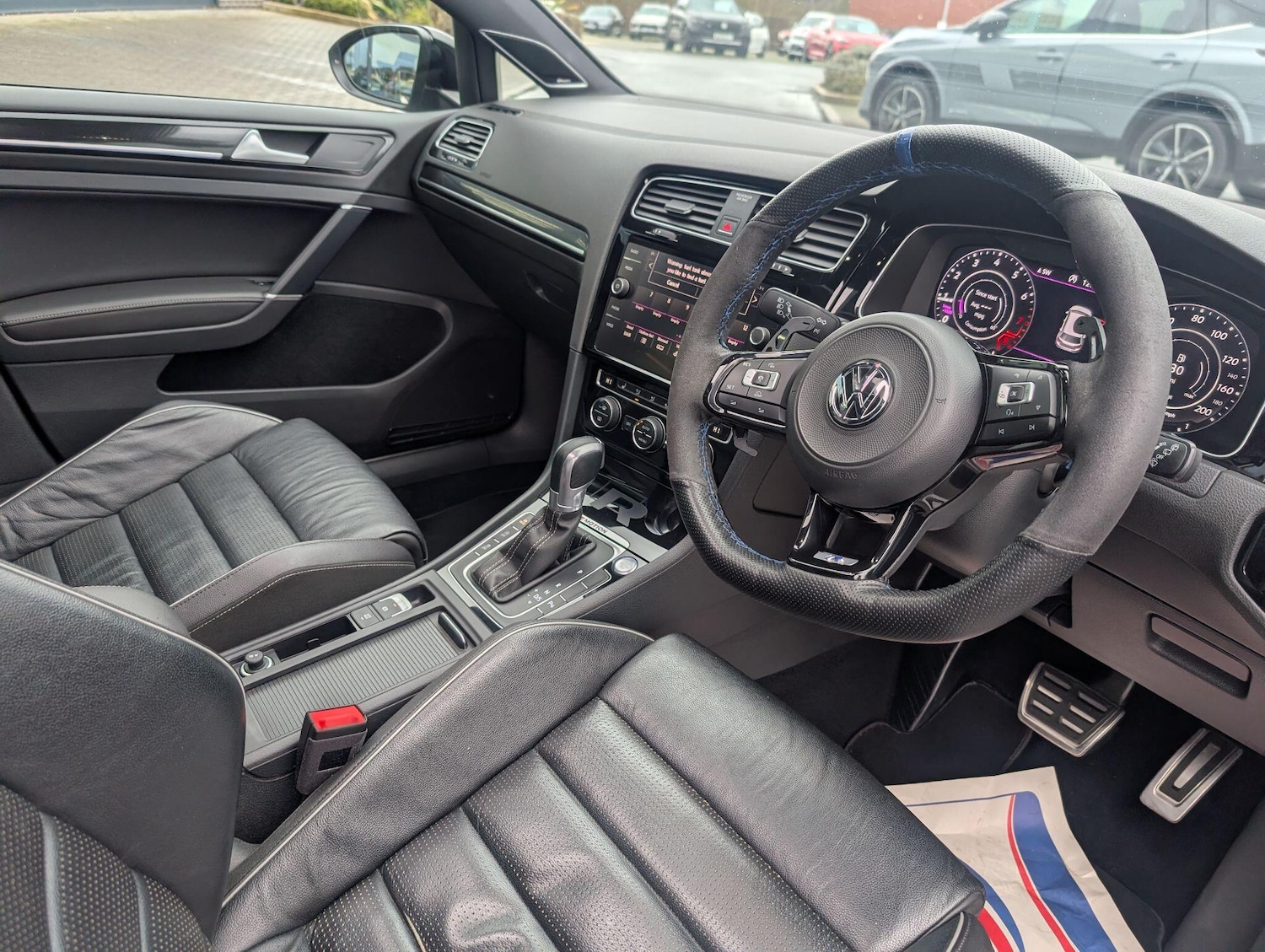 Used Volkswagen Golf 2018 for sale - 77427653: Photo 32