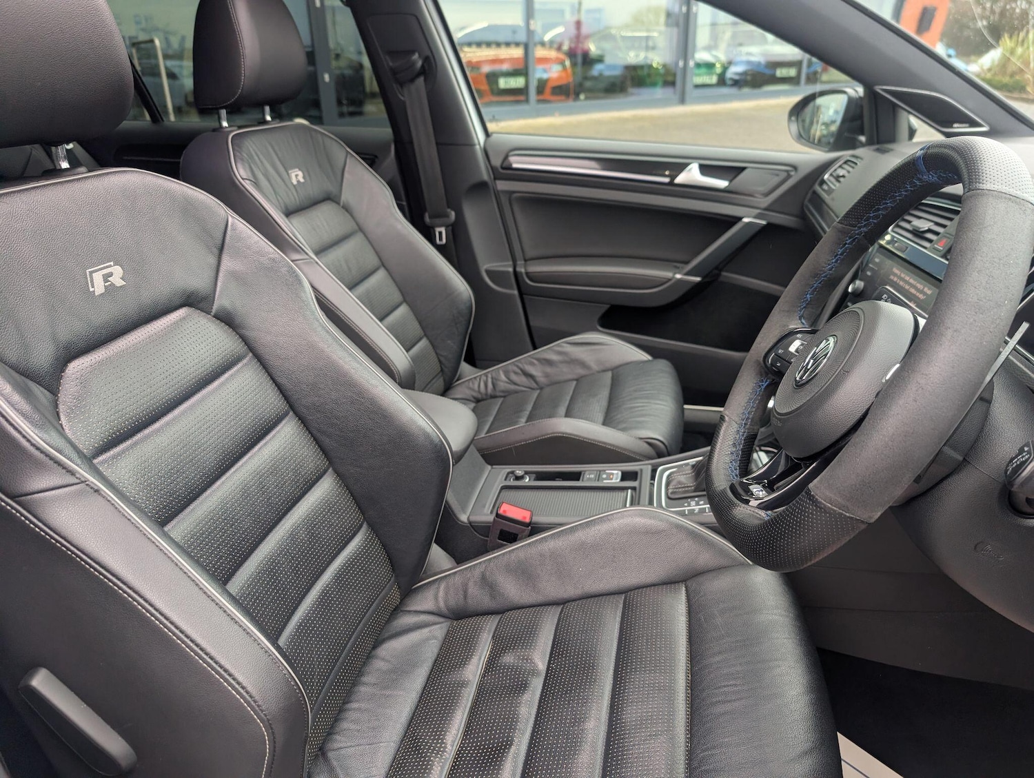 Used Volkswagen Golf 2018 for sale - 77427653: Photo 4