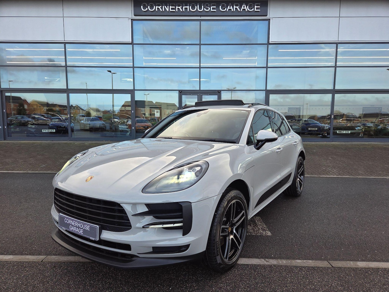 Used Porsche Macan 2019 for sale - 77427635: Photo 11