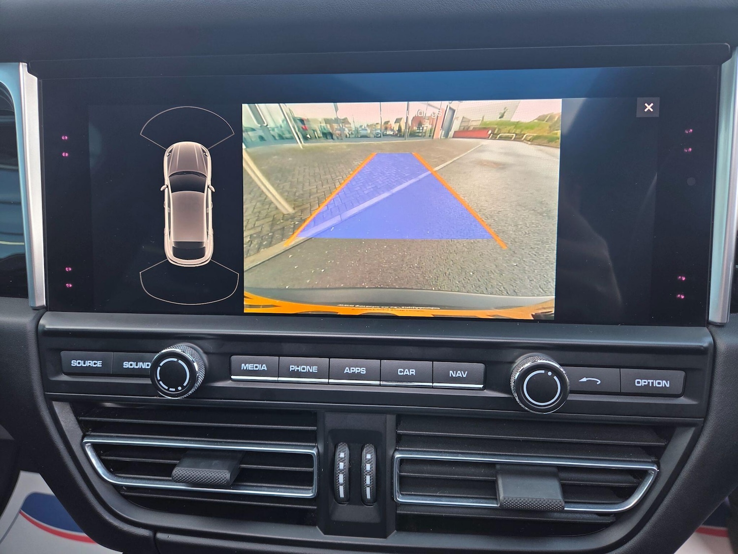 Used Porsche Macan 2019 for sale - 77427635: Photo 3