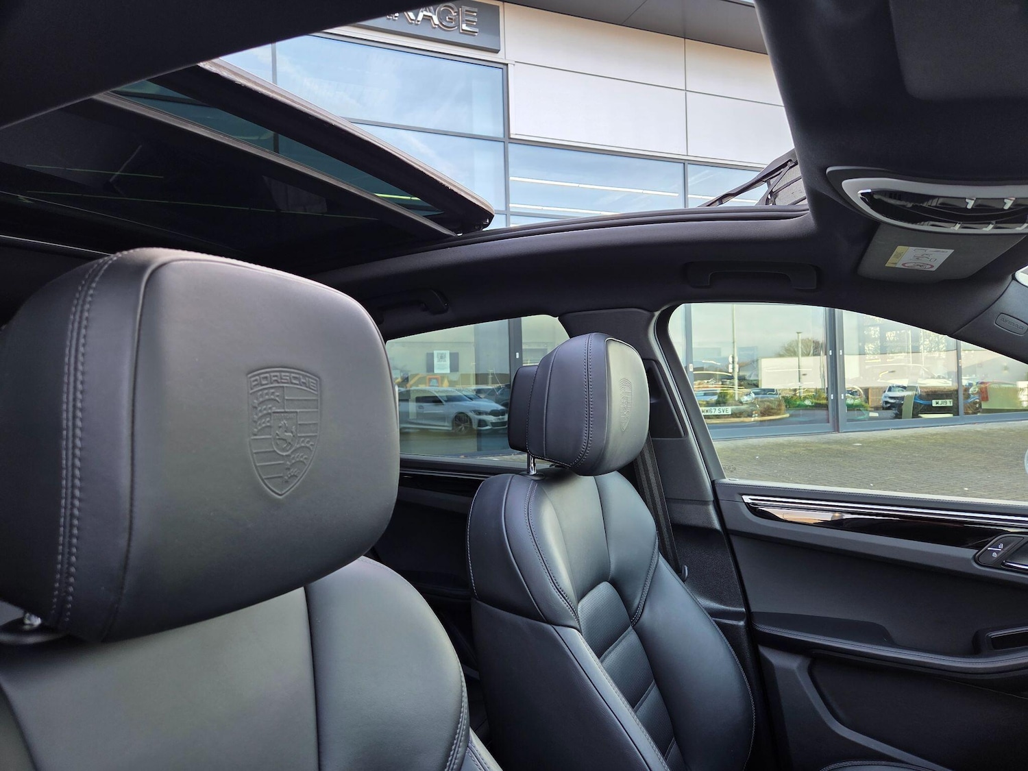 Used Porsche Macan 2019 for sale - 77427635: Photo 33