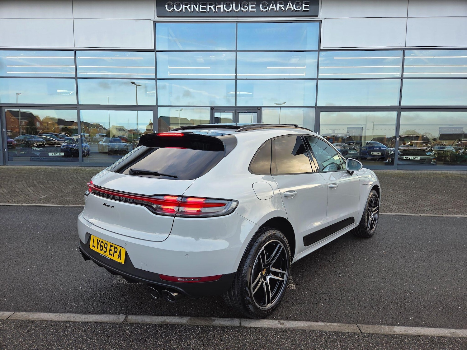 Used Porsche Macan 2019 for sale - 77427635: Photo 44