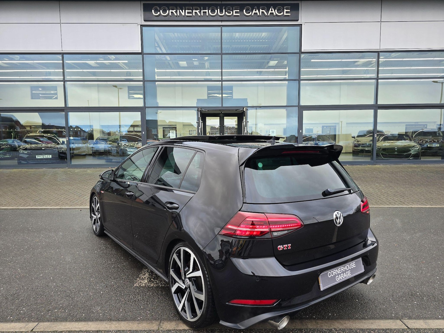 Used Volkswagen Golf 2018 for sale - 77427618: Photo 15