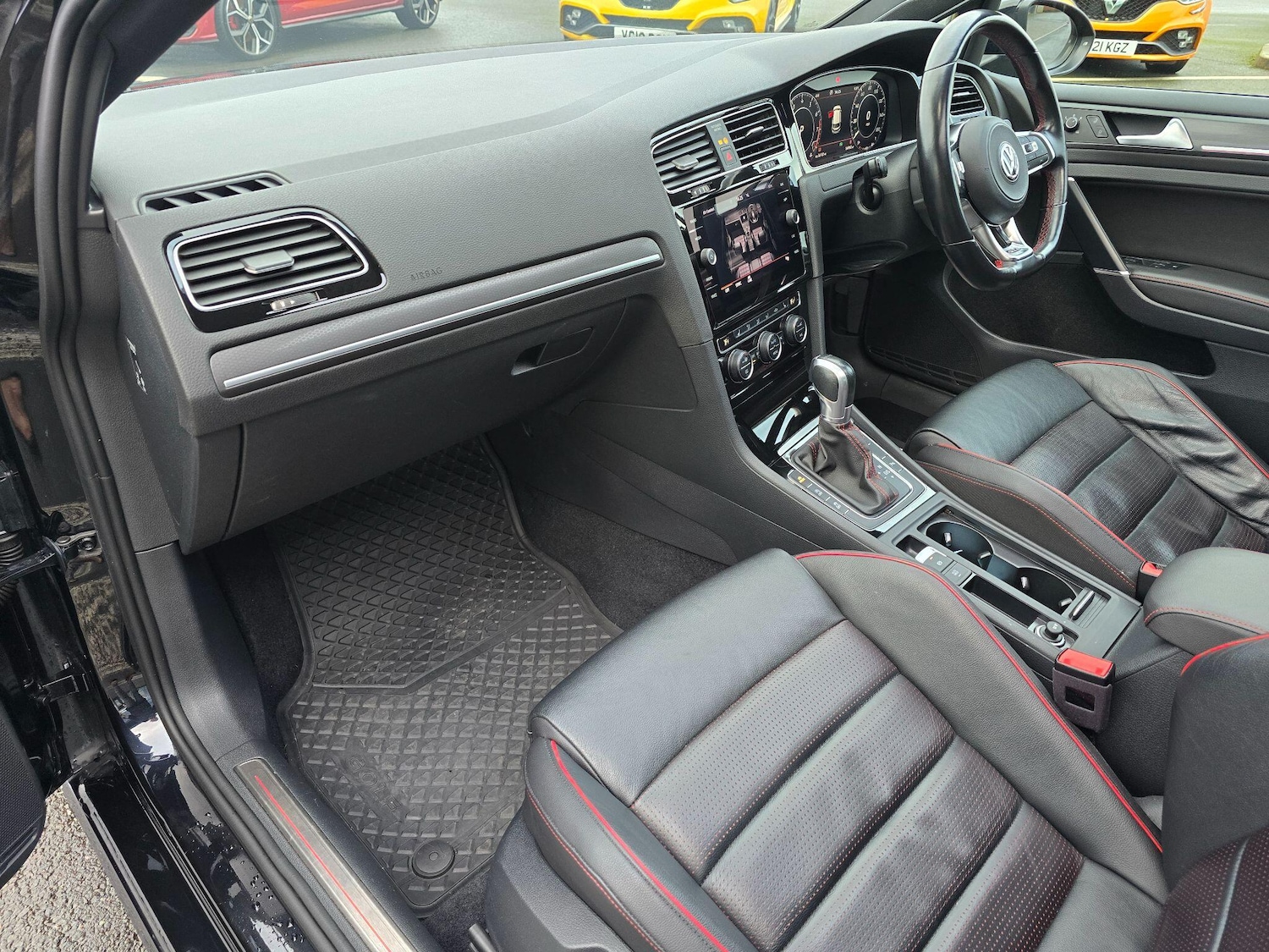 Used Volkswagen Golf 2018 for sale - 77427618: Photo 9