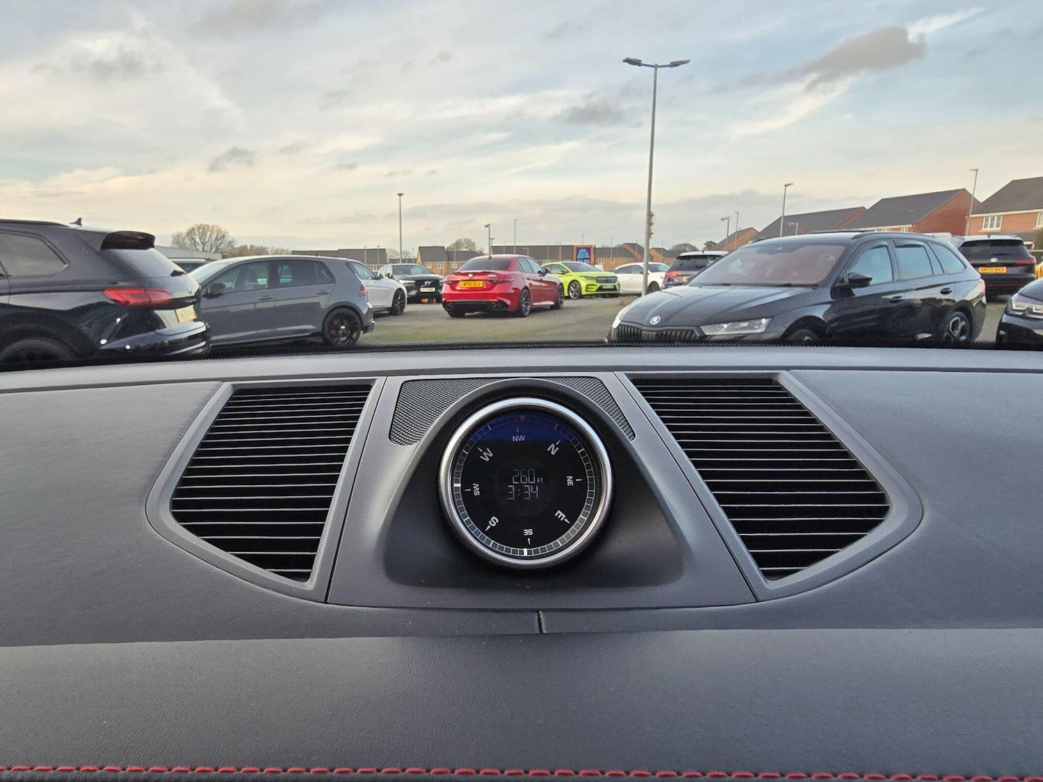 Used Porsche Macan for sale - 77497268: Photo 40