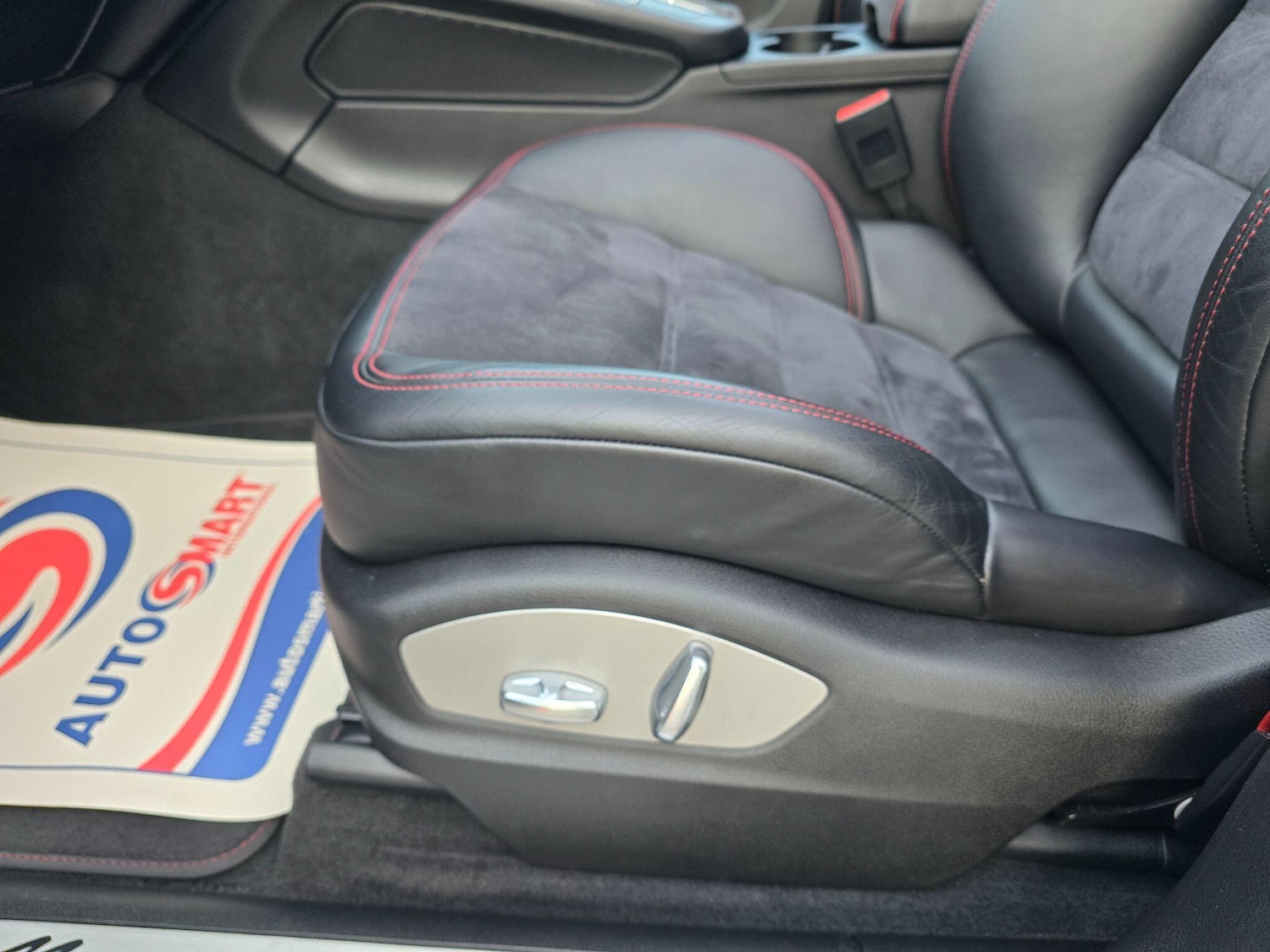 Used Porsche Macan for sale - 77497268: Photo 48