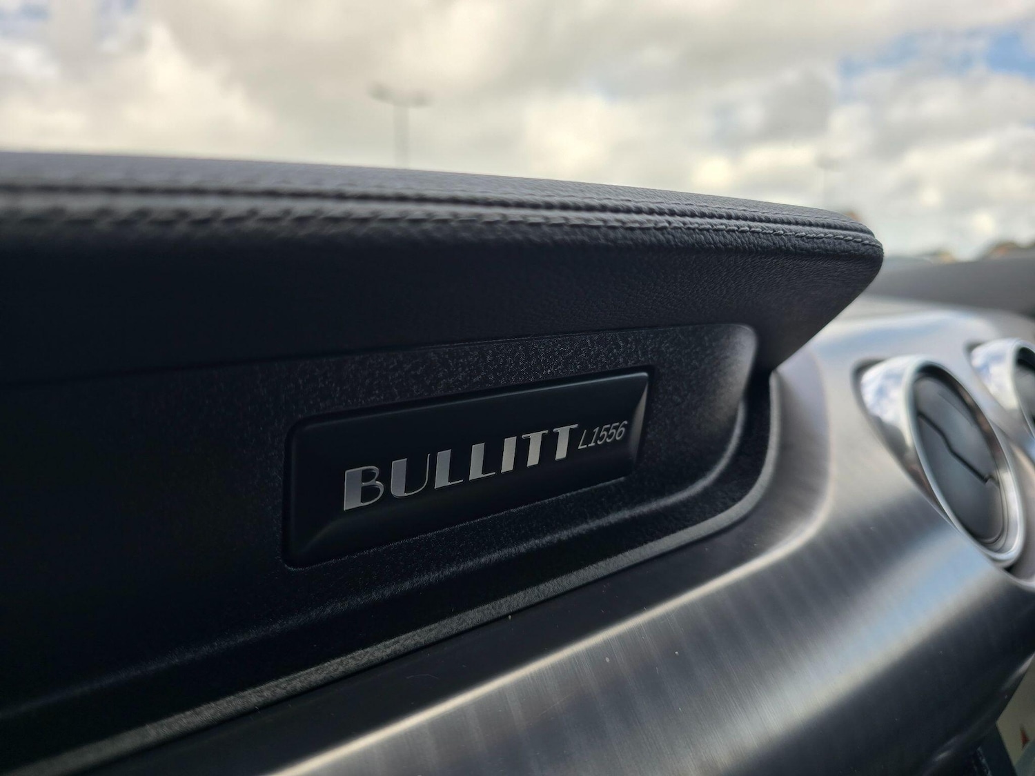 Used Ford Mustang 2020 for sale - 77839444: Photo 2