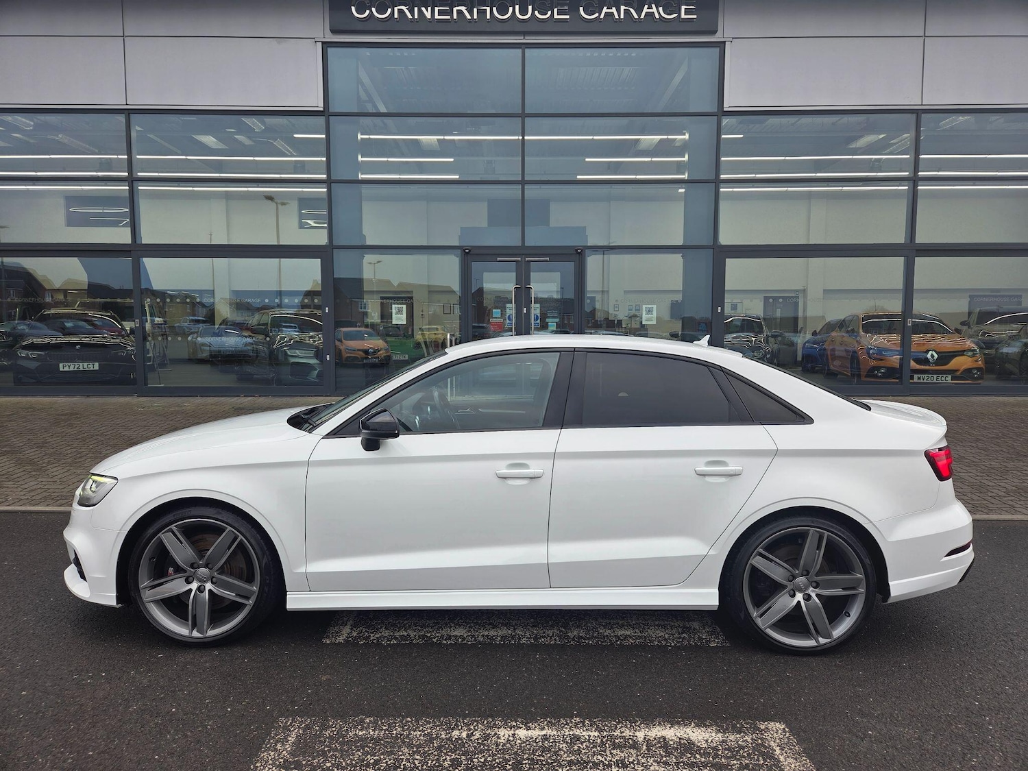 Used Audi A3 2018 for sale - 77427639: Photo 12