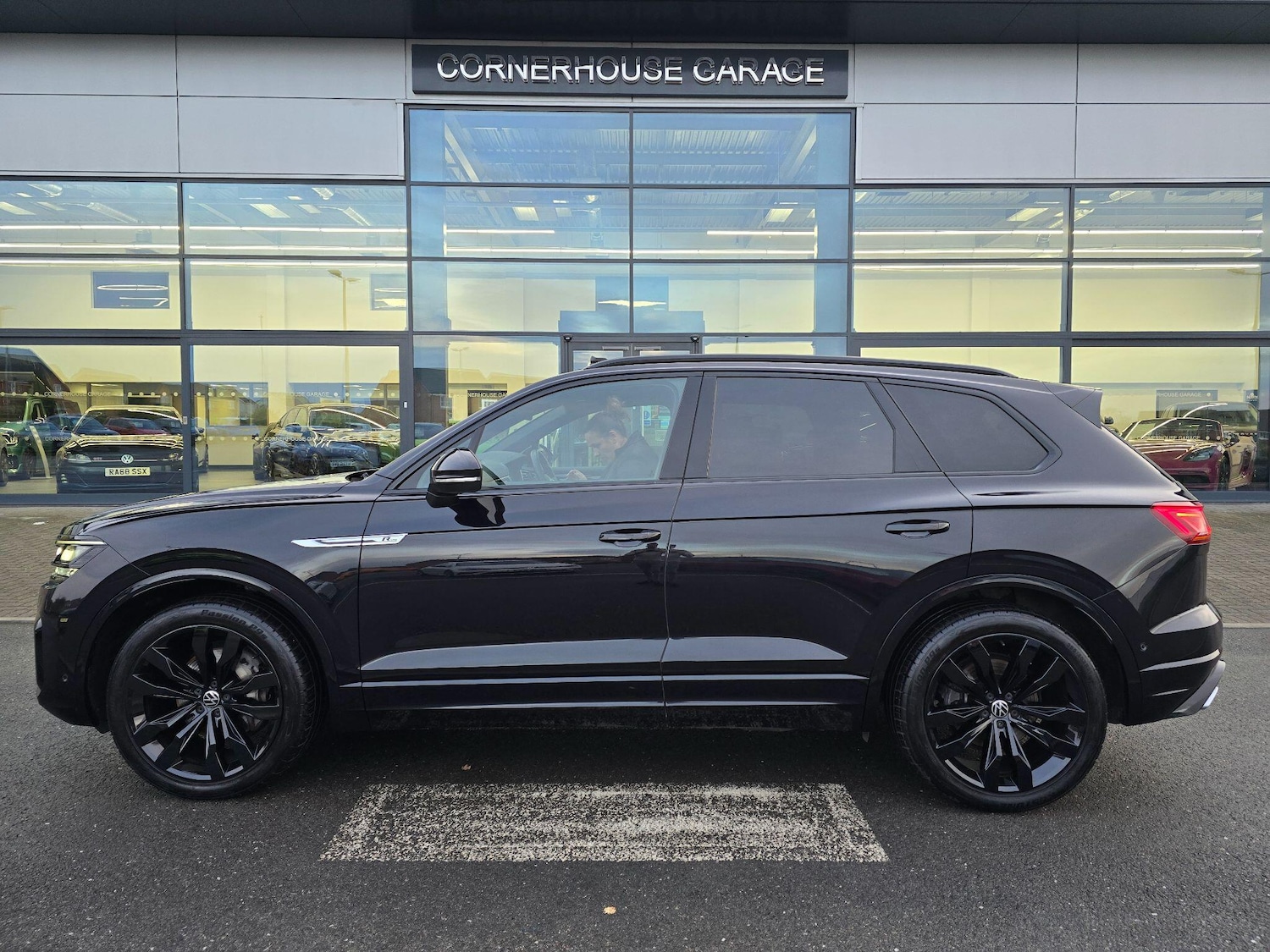 Used Volkswagen Touareg 2020 for sale - 77427598: Photo 13