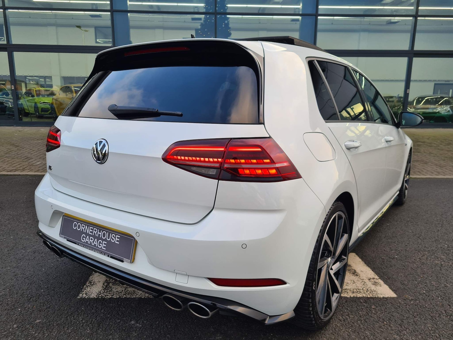 Used Volkswagen Golf 2017 for sale - 65026080: Photo 14