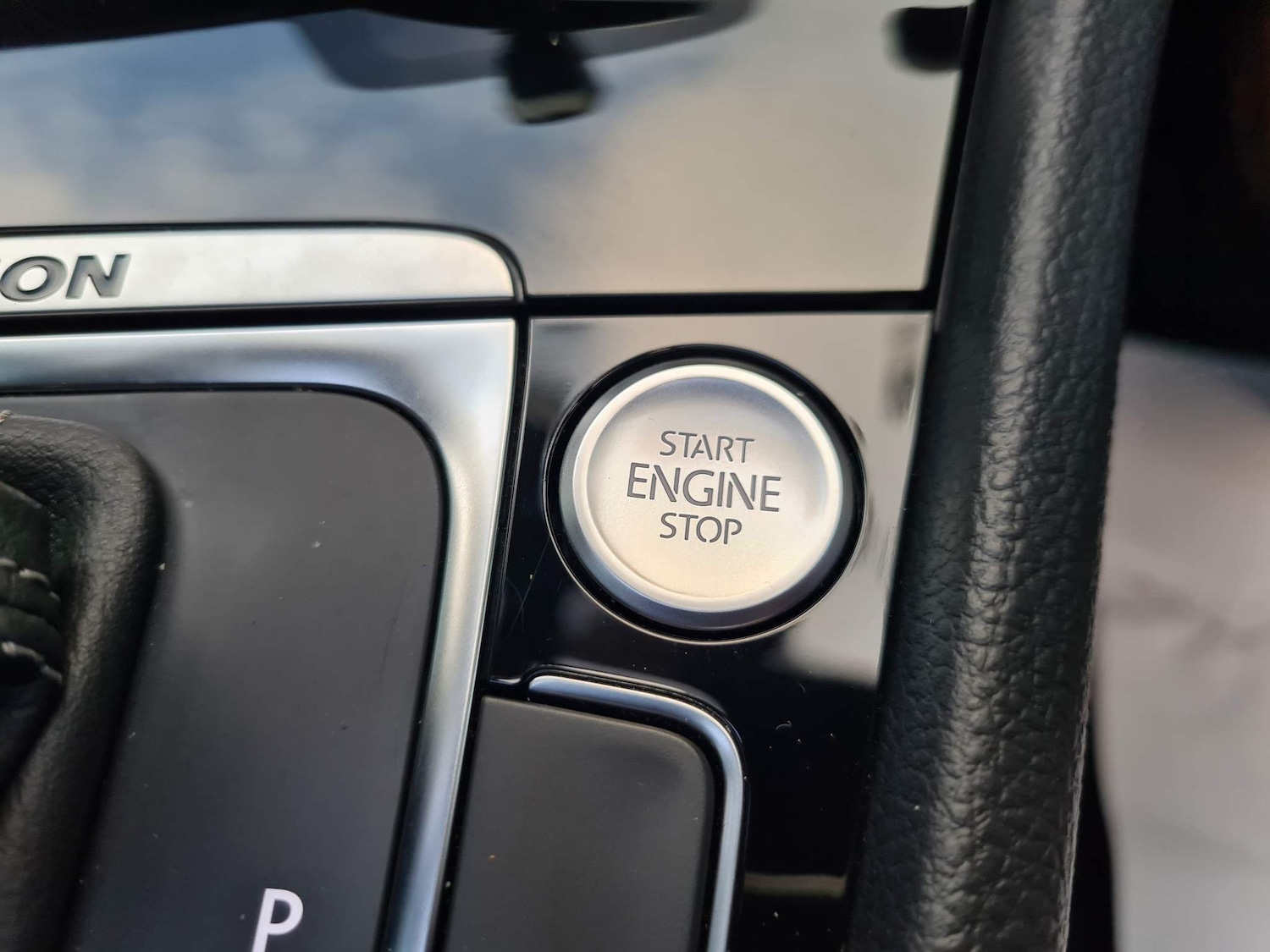 Used Volkswagen Golf 2017 for sale - 65026080: Photo 31