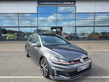 Used Volkswagen Golf 2017 for sale - 79106394: Photo