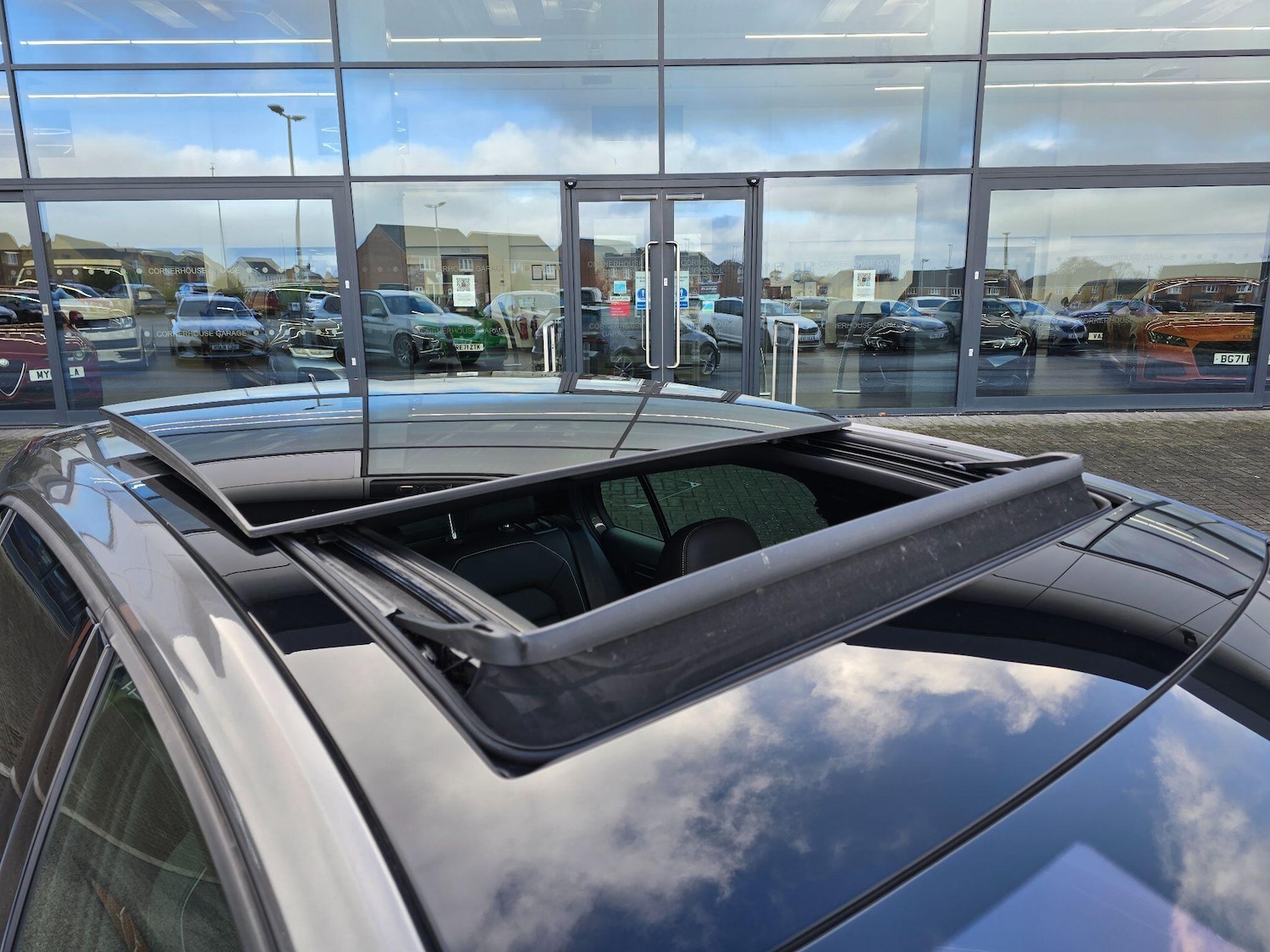 Used Volkswagen Golf for sale - 77440391: Photo 2