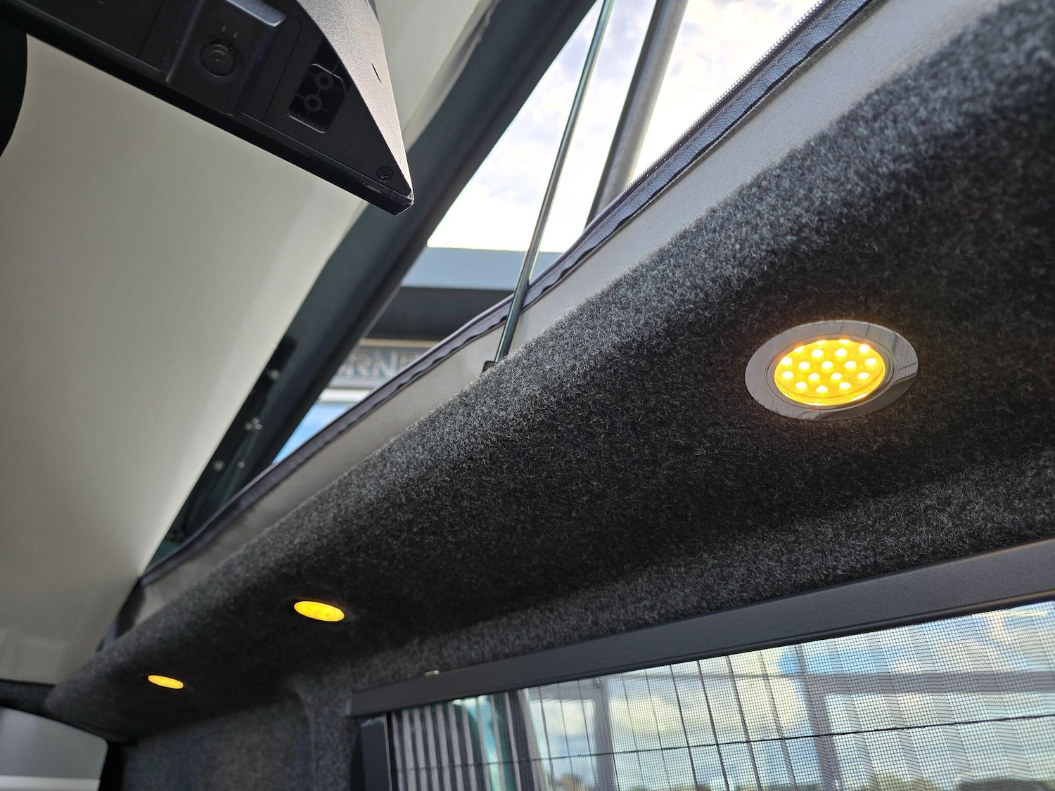 Used Volkswagen Transporter for sale - 77427613: Photo 11