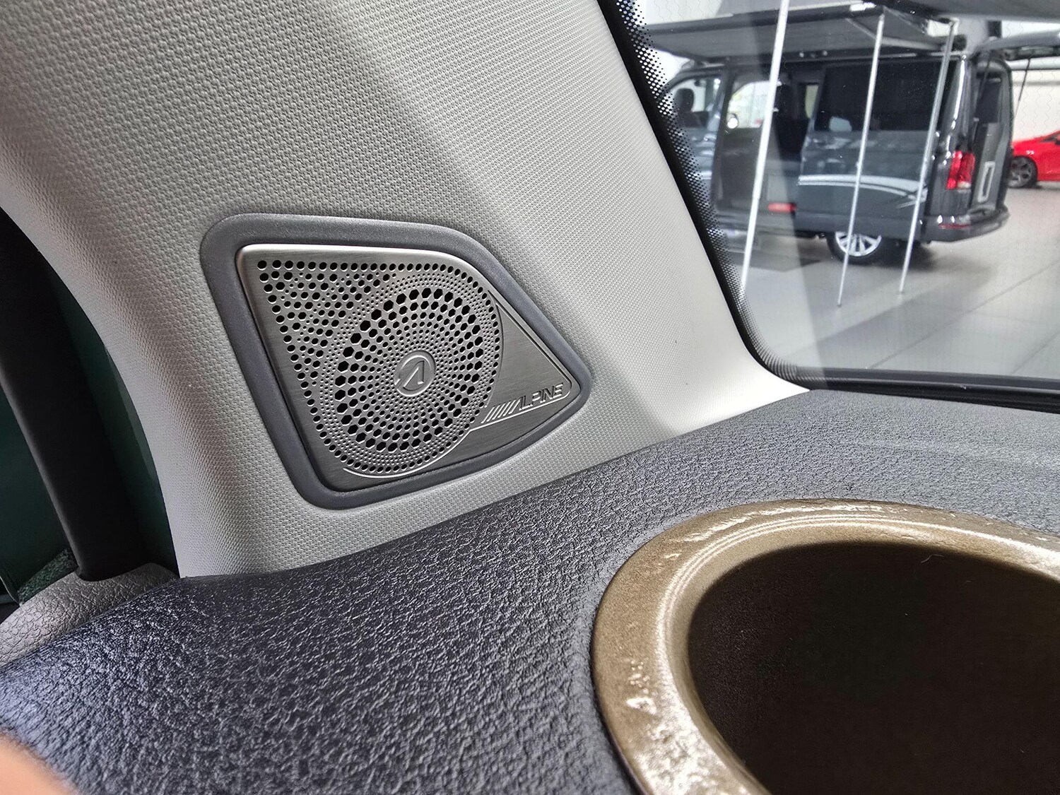 Used Volkswagen Transporter for sale - 77427613: Photo 14