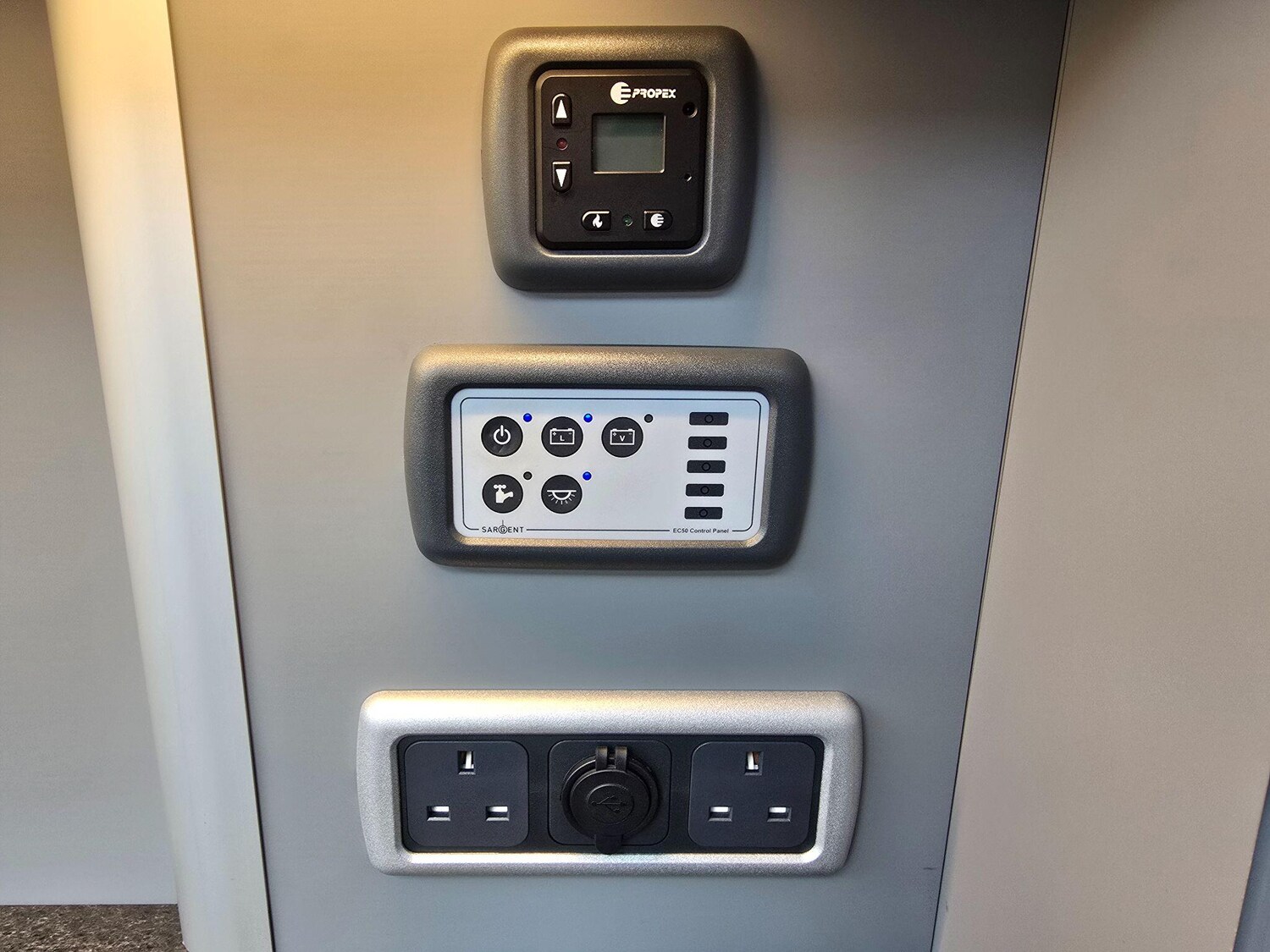 Used Volkswagen Transporter for sale - 77427613: Photo 57