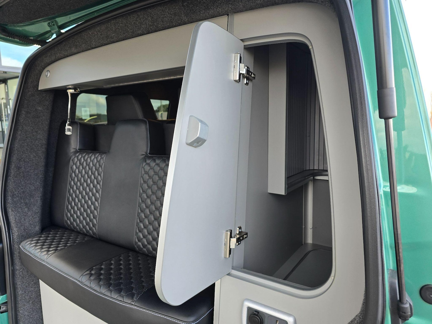 Used Volkswagen Transporter for sale - 77427613: Photo 74