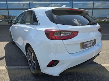 Used Kia Ceed 2023 for sale - 78377230: Photo