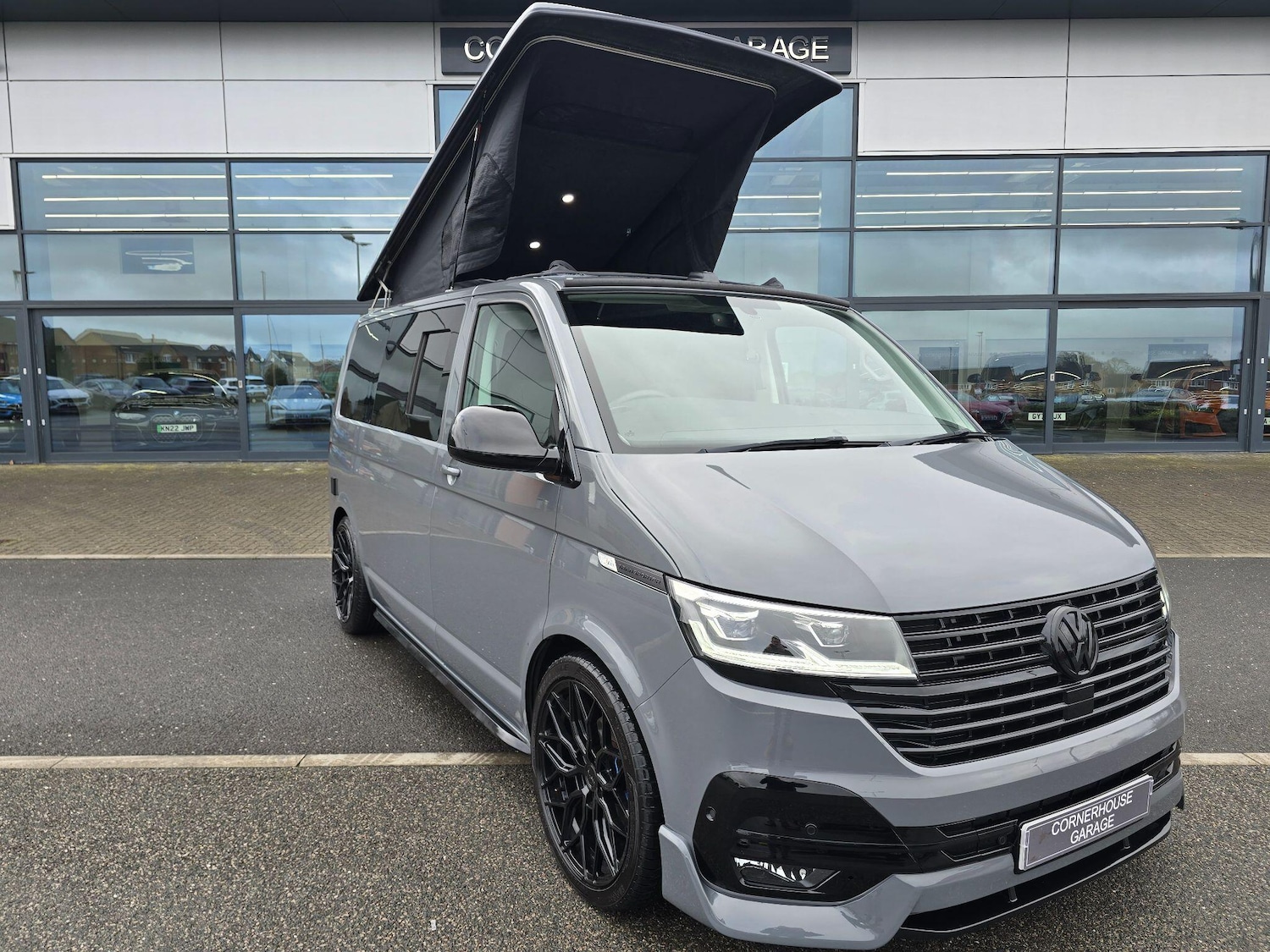 Used Volkswagen Transporter 2021 for sale - 77696643: Photo 1