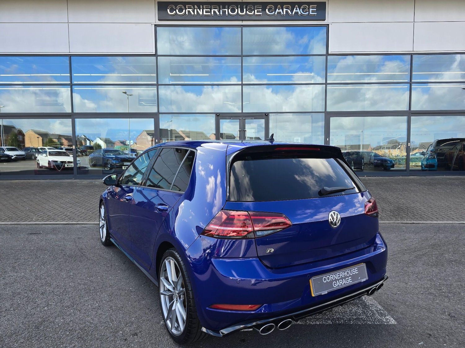Used Volkswagen Golf 2017 for sale - 77892131: Photo 9