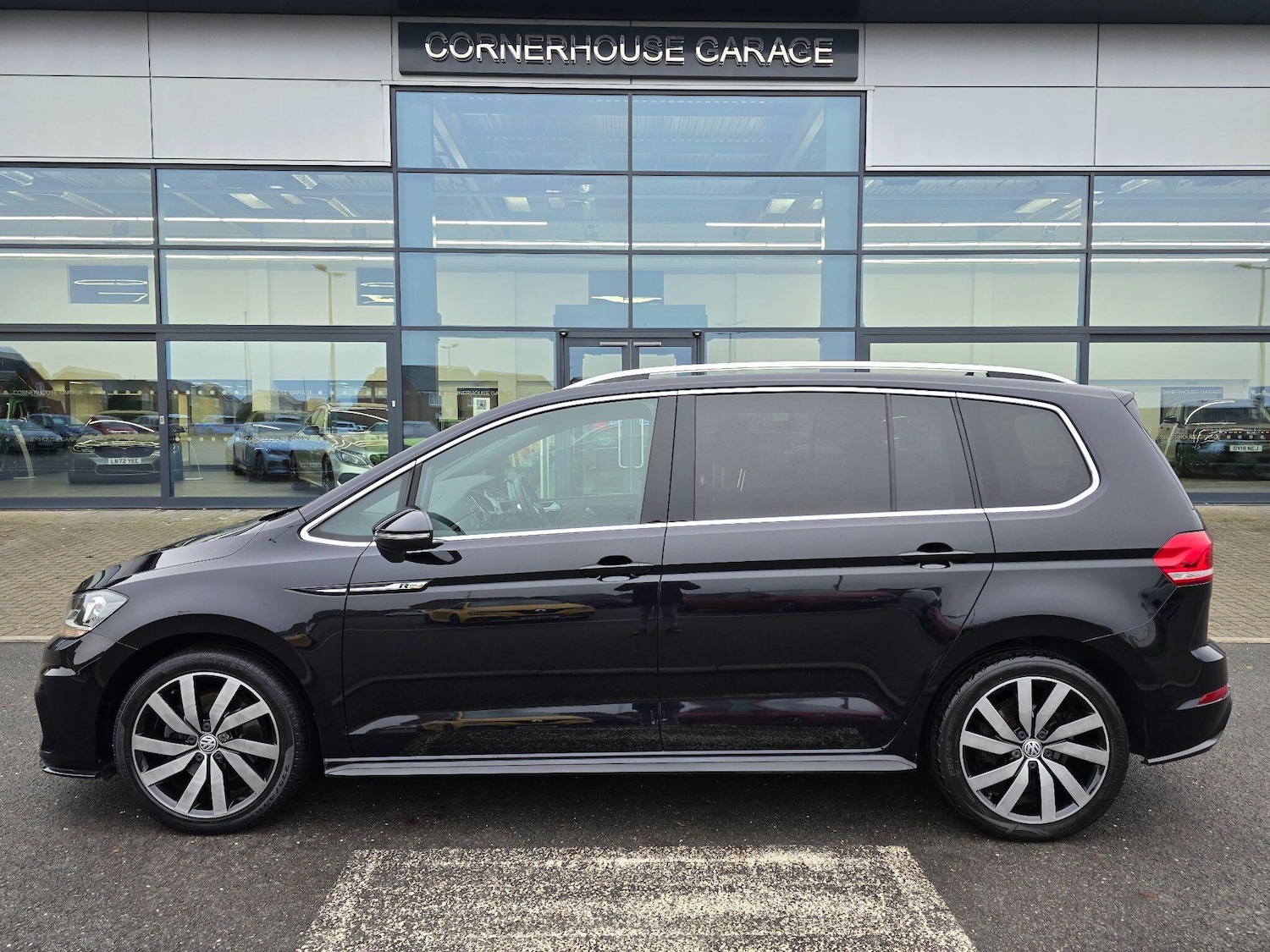 Used Volkswagen Touran 2020 for sale - 77427622: Photo 12