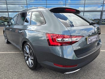 Used Skoda Superb 2018 for sale - 79889953: Photo
