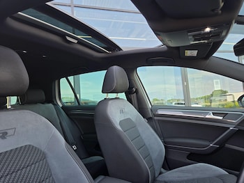 Used Volkswagen Golf 2018 for sale - 79145008: Photo