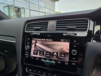 Used Volkswagen Golf 2019 for sale - 79296131: Photo