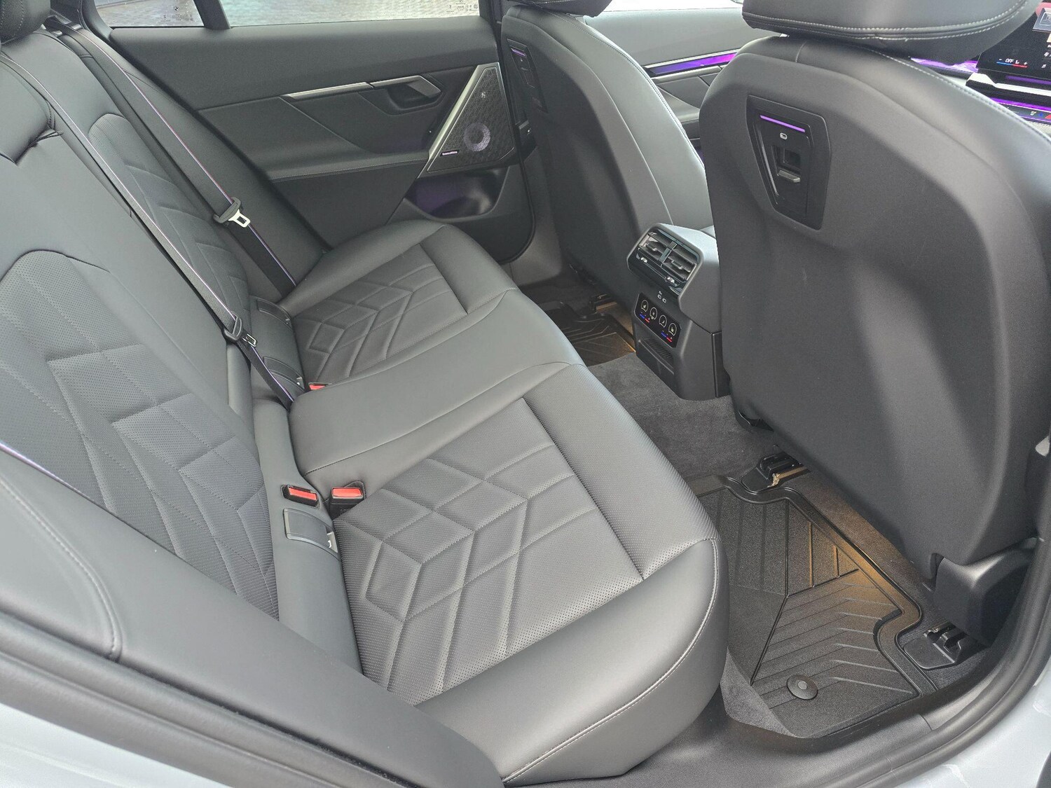 Used BMW i5 2024 for sale - 77427630: Photo 23