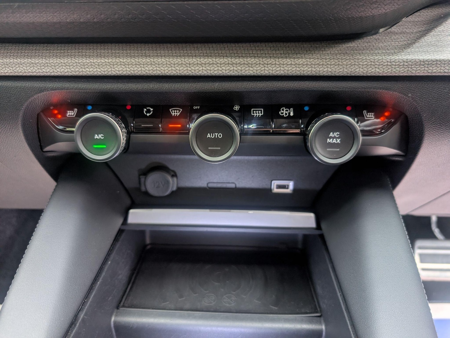 Used Citroen C5 X 2023 for sale - 77427599: Photo 27