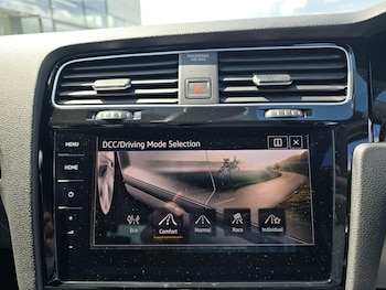 Used Volkswagen Golf 2018 for sale - 78797342: Photo