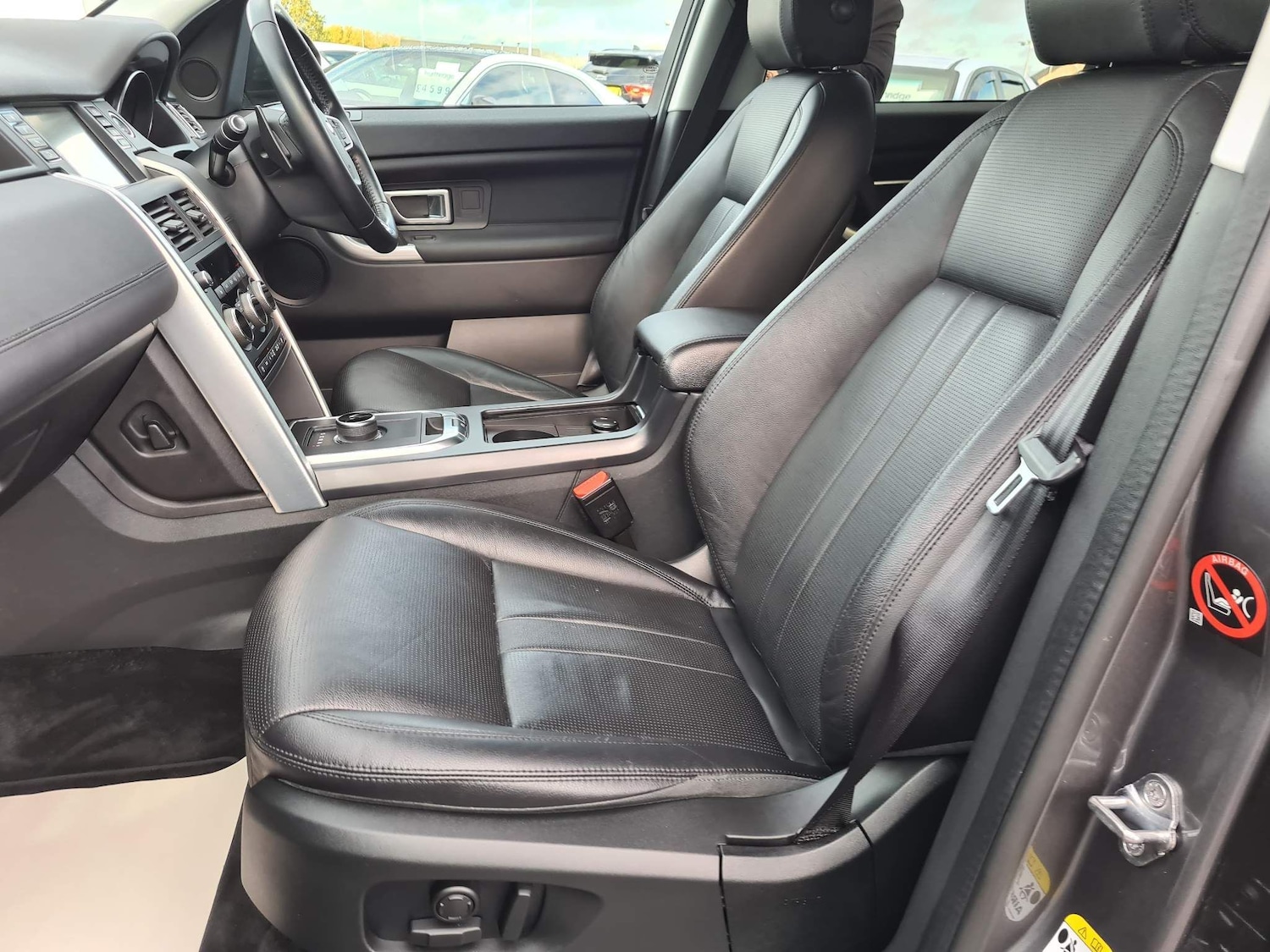 Used Land Rover Discovery Sport for sale - 64759976: Photo 28