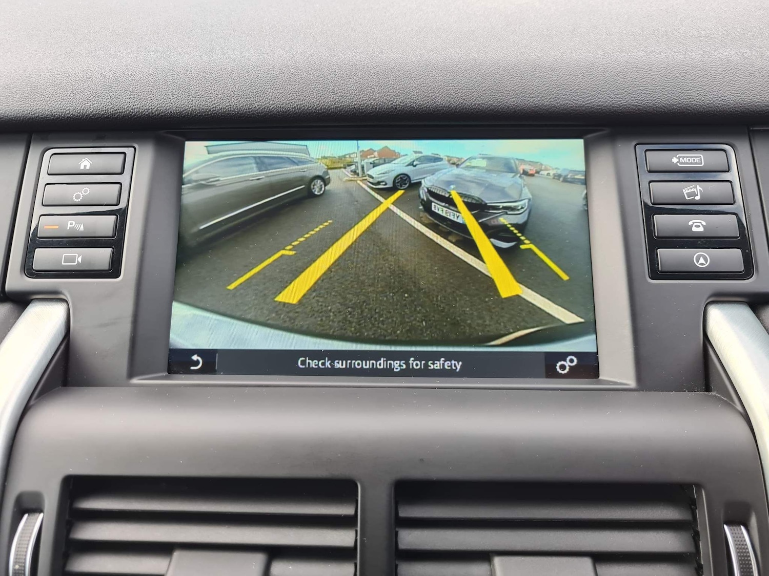 Used Land Rover Discovery Sport for sale - 64759976: Photo 46