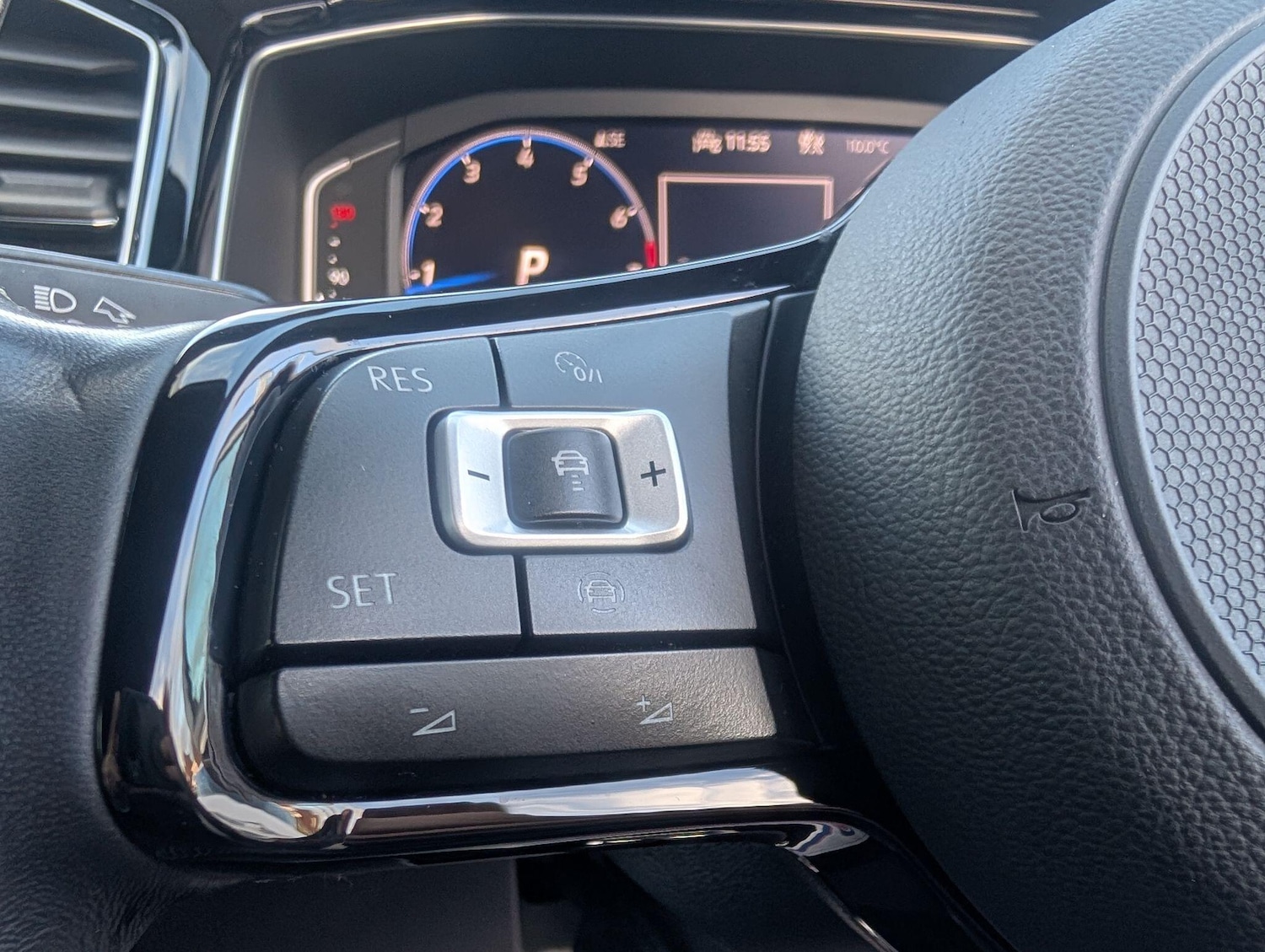 Used Volkswagen T-Roc 2021 for sale - 77427626: Photo 24