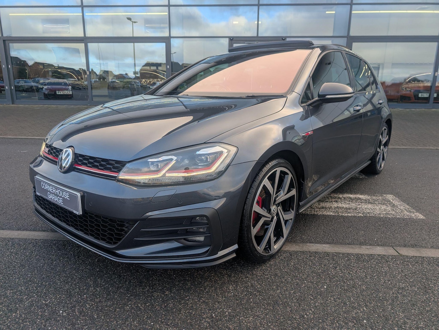 Used Volkswagen Golf 2019 for sale - 77427610: Photo 11