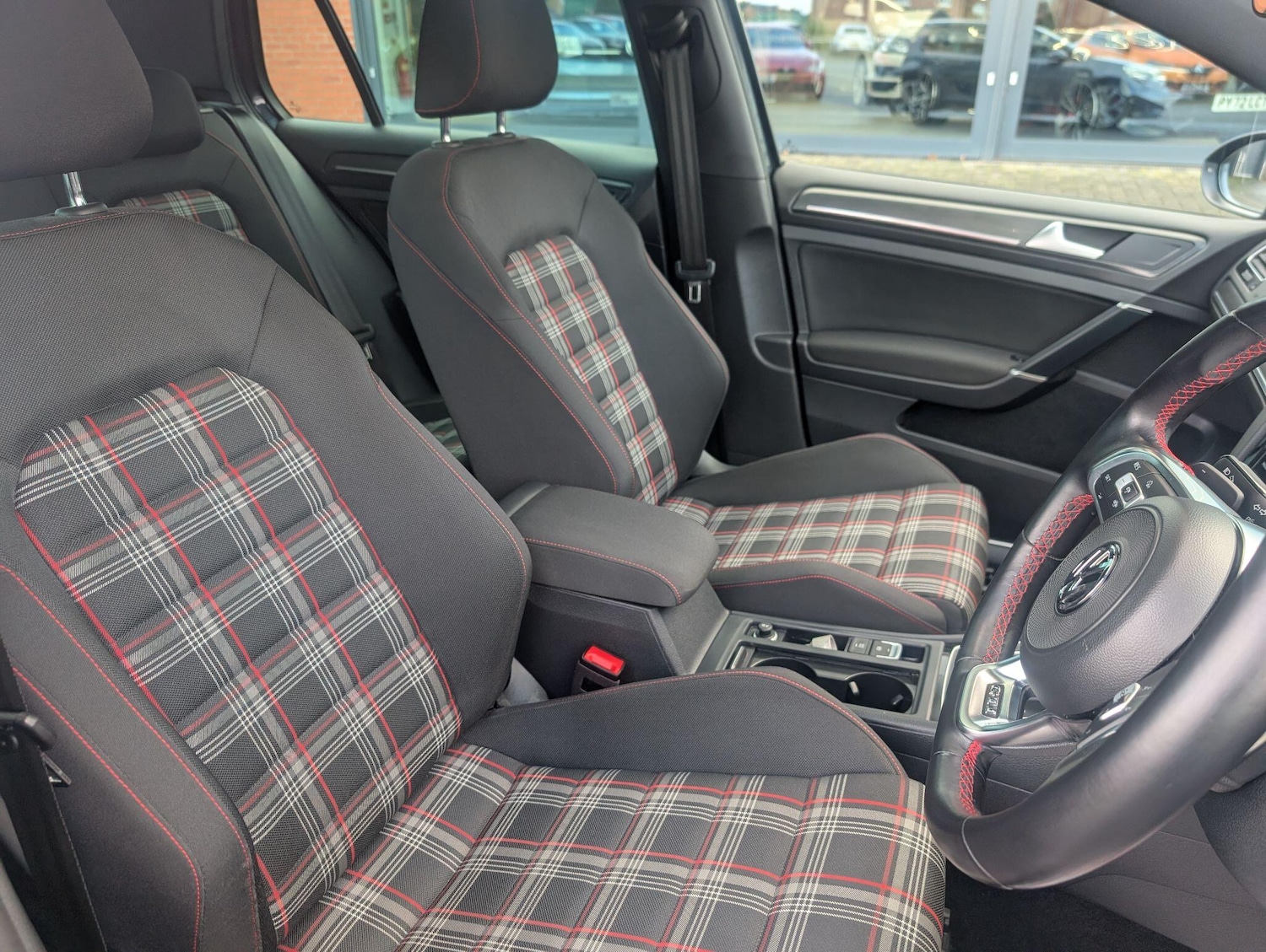 Used Volkswagen Golf 2019 for sale - 77427610: Photo 27